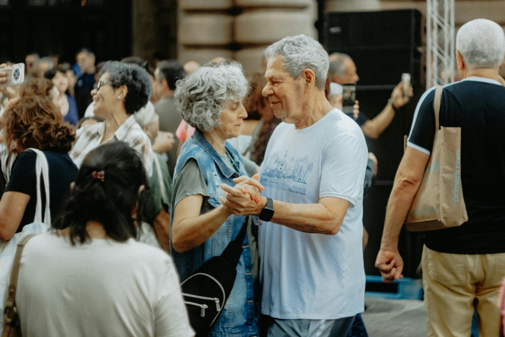 《如何在AI時代保持魅力？讓Sugar Daddy無法被科技替代的妳》